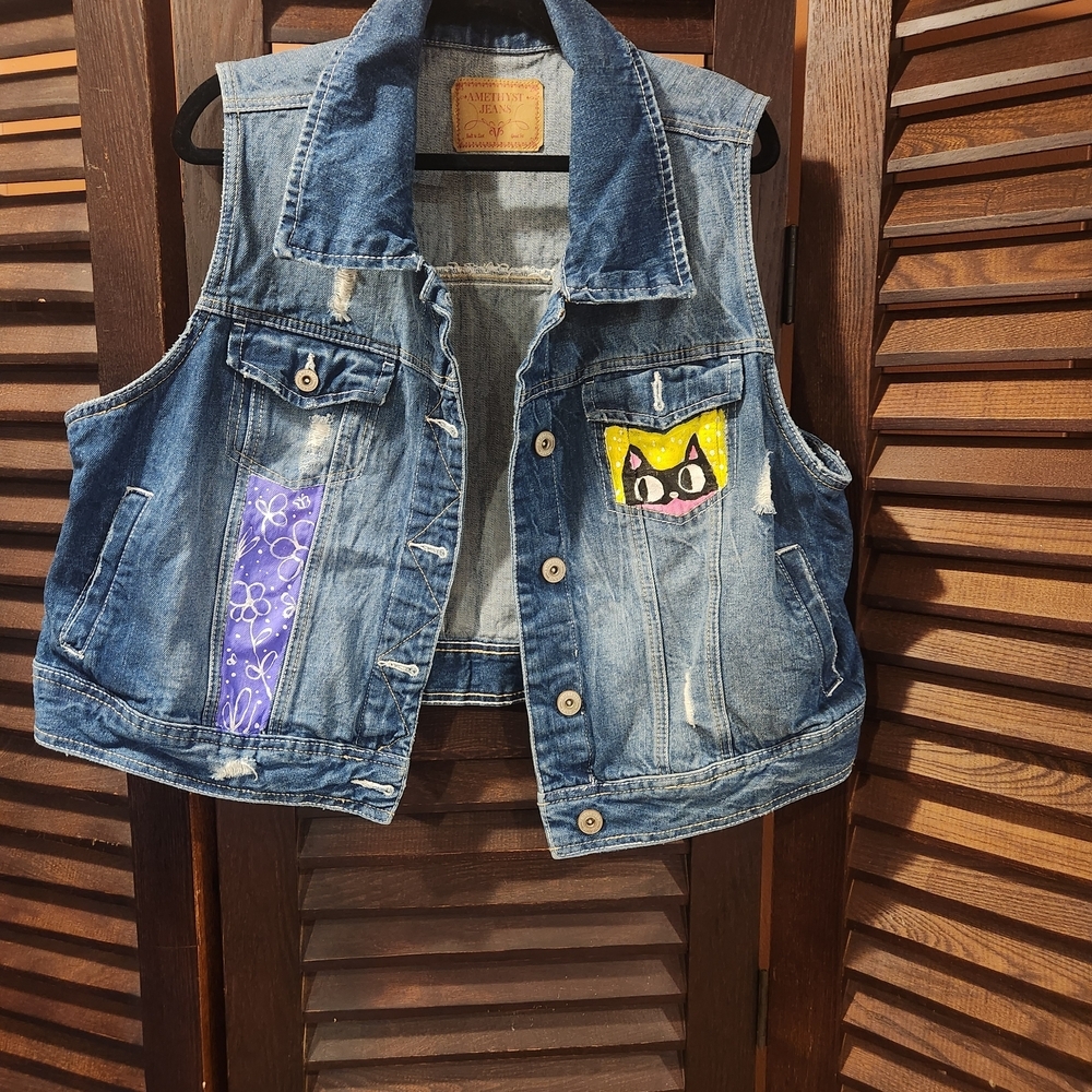 Amethyst Jeans Multicolor Cat Art Denim Vest - Picture 2 of 4